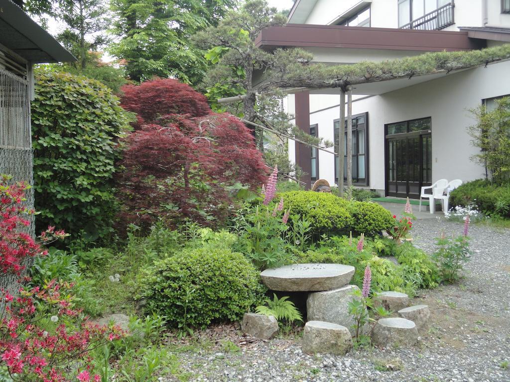 Yamanouchi Guest House Yamanakako Ngoại thất bức ảnh