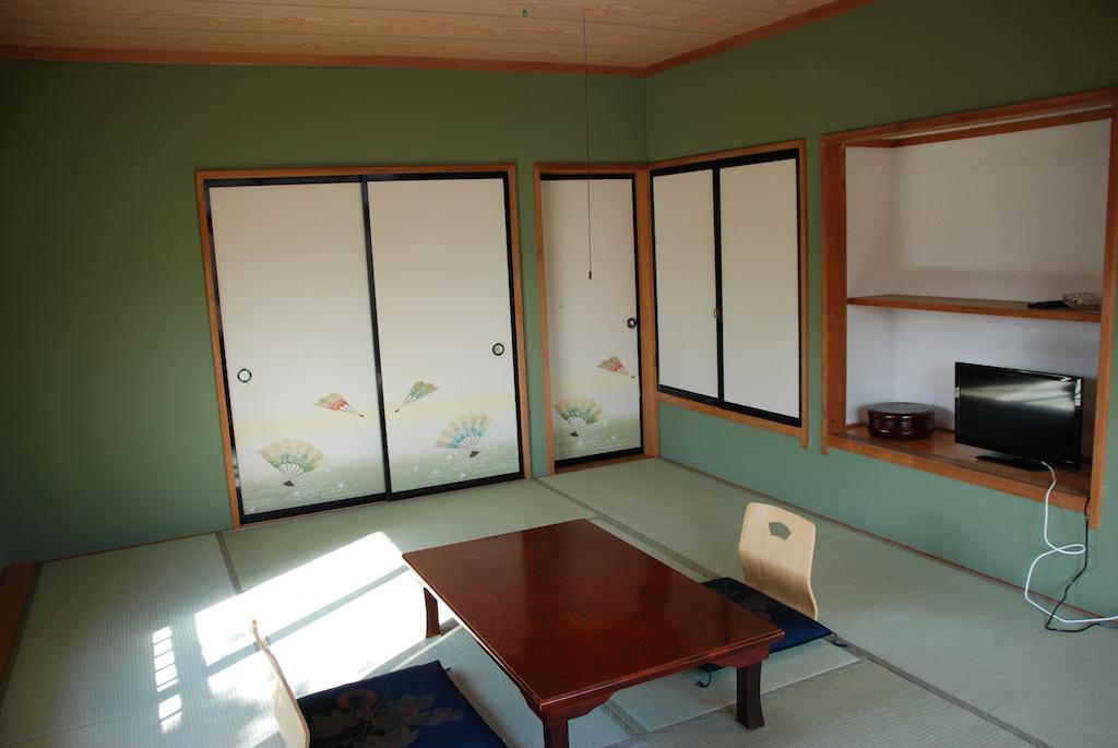 Yamanouchi Guest House Yamanakako Ngoại thất bức ảnh